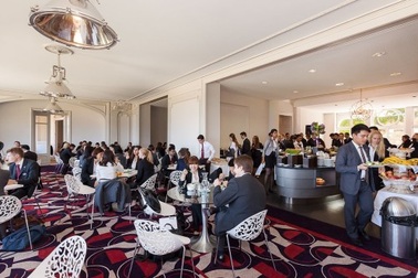 Xưa và nay, đi đâu để học ngành Quản trị Khách sạn?