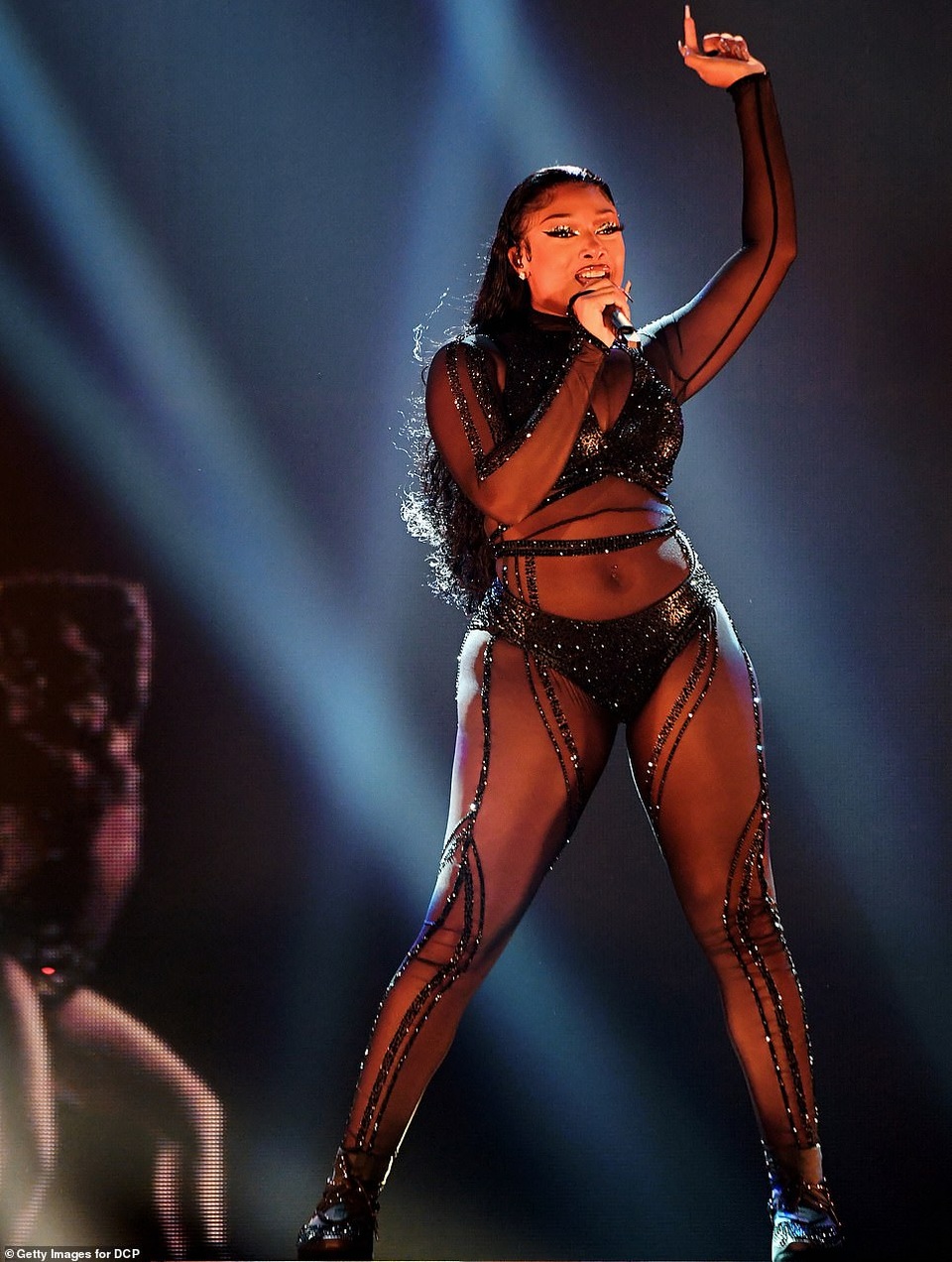 Megan Thee Stallion bốc lửa trong loạt ảnh mới - 8 Megan Thee Stallion bốc lửa trong loạt ảnh mới - 8