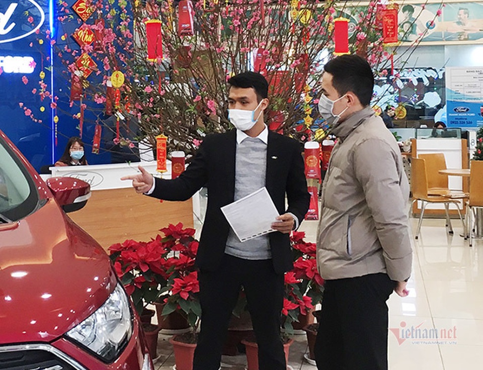 Mua ô tô đi Tết: Có nên tậu xe ngay từ bây giờ? - 1 Mua ô tô đi Tết: Có nên tậu xe ngay từ bây giờ? - 1