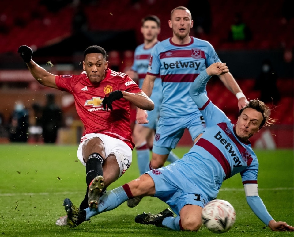 Những khoảnh khắc Man Utd vượt qua West Ham - 3 Những khoảnh khắc Man Utd vượt qua West Ham - 3