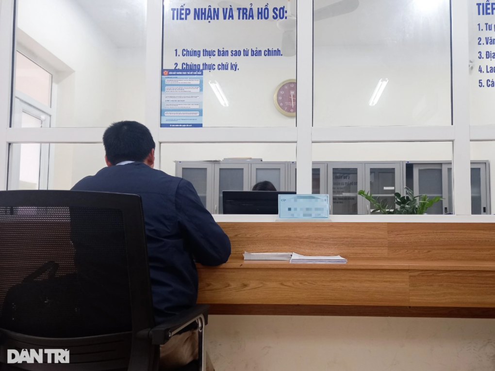 Luẩn quẩn xác nhận cư trú - 1 Luẩn quẩn xác nhận cư trú - 1