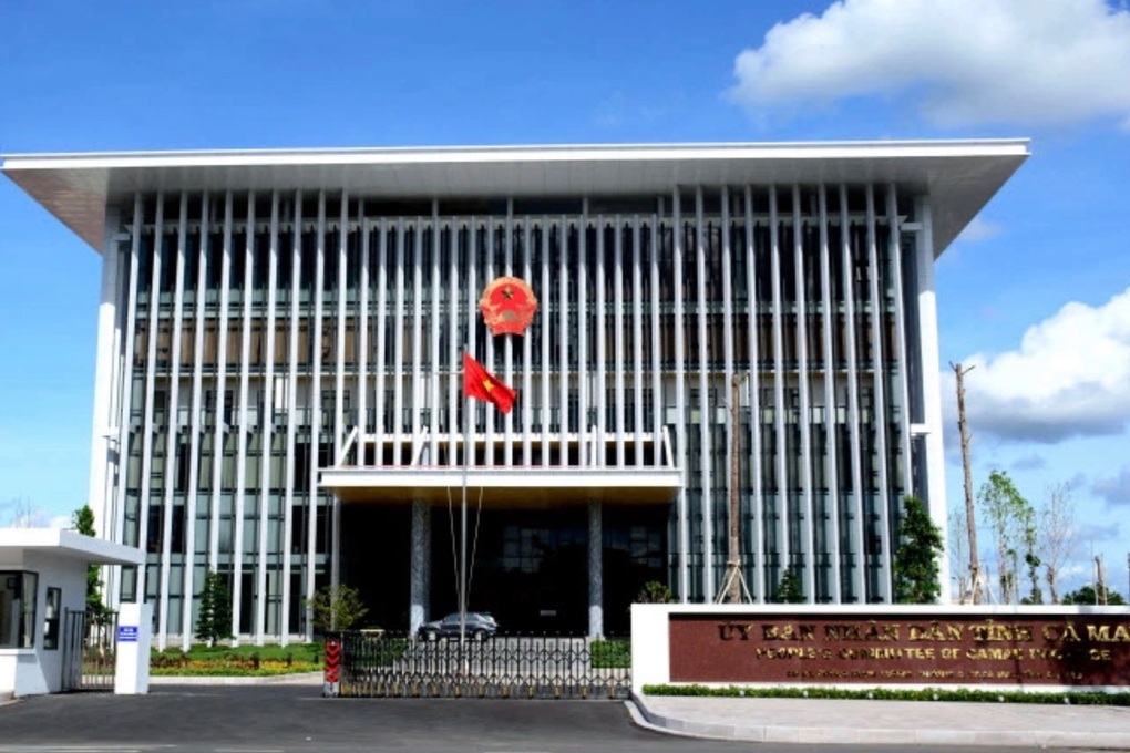 Cán bộ ở Cà Mau được phép từ chối tiếp công dân tự ý ghi âm, livestream - 1 Cán bộ ở Cà Mau được phép từ chối tiếp công dân tự ý ghi âm, livestream - 1