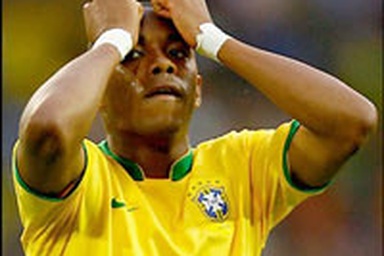 Thất bại của Chelsea là do mua hụt Robinho?