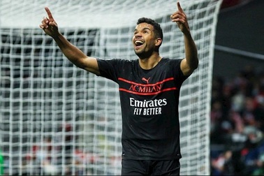 Câu chuyện thần kỳ: Từ anh chàng shipper đến kẻ cứu rỗi AC Milan