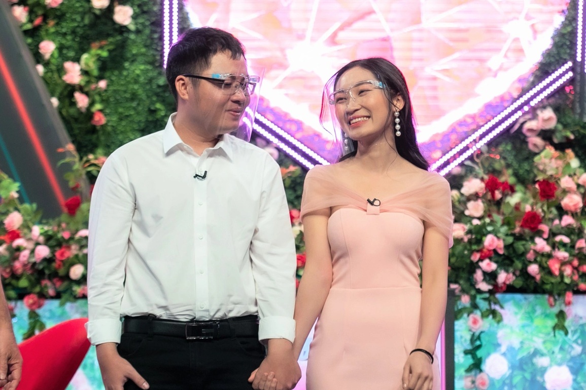 Vừa gặp lần đầu đã yêu, anh IT hứa giao hết lương nếu nữ sinh chịu cưới - 3 Vừa gặp lần đầu đã yêu, anh IT hứa giao hết lương nếu nữ sinh chịu cưới - 3