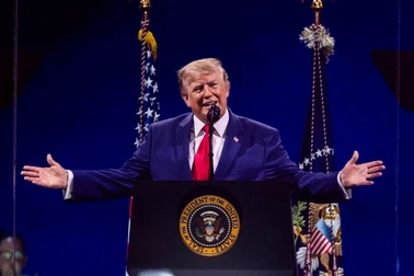 Nhà Trắng đình chỉ quan chức đặt cược về bài phát biểu của Tổng thống Trump
