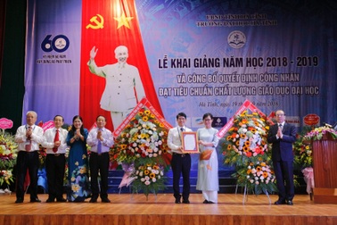 Đại học Hà Tĩnh được công nhận đạt chuẩn chất lượng giáo dục đại học
