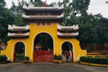 Lăng Ông Bà Chiểu- Nơi lưu giữ khoảnh khắc cổ xưa