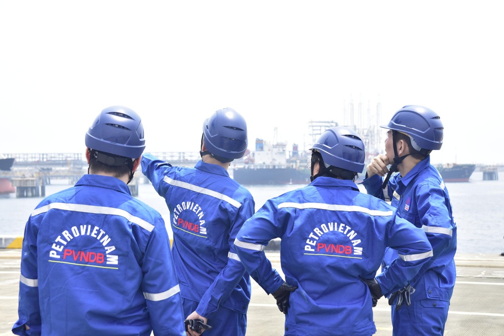 Petrovietnam và bài toán ổn định cung ứng xăng dầu - 4 Petrovietnam và bài toán ổn định cung ứng xăng dầu - 4