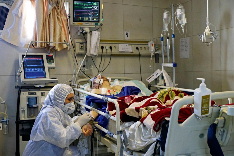 Số ca tử vong vì Covid-19 tăng lên 77, Iran huy động quân đội chống dịch - 1 Số ca tử vong vì Covid-19 tăng lên 77, Iran huy động quân đội chống dịch - 1