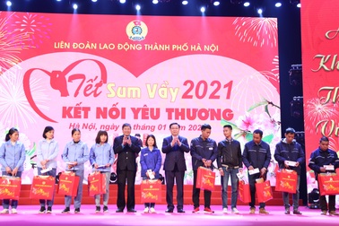 Hà Nội: Trên 60 tỷ đồng chăm lo Tết tới người lao động