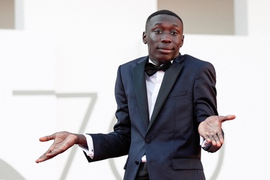 Vì sao TikToker có lượng người theo dõi lớn nhất thế giới bị bắt giữ?