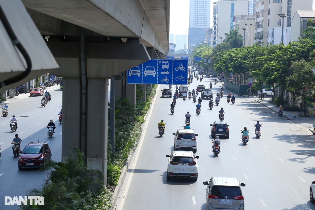Tuyến đường đầu tiên ở Hà Nội sắp tách riêng làn ô tô, xe máy - 9 Tuyến đường đầu tiên ở Hà Nội sắp tách riêng làn ô tô, xe máy - 9