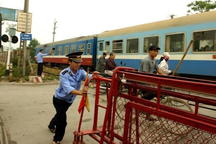 Nam hành khách gây rối trên tàu, tự xưng "người của Bộ Văn hóa"