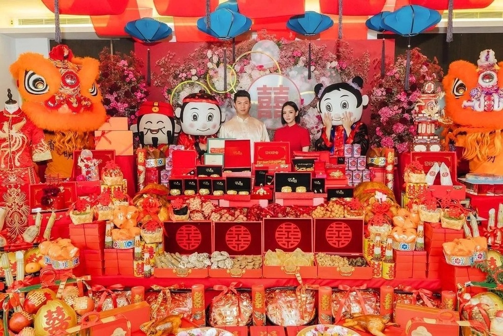 Ly hôn đòi quà: Cái kết đắng sau lễ ăn hỏi 15 thỏi vàng của con gái tỷ phú - 3 Ly hôn đòi quà: Cái kết đắng sau lễ ăn hỏi 15 thỏi vàng của con gái tỷ phú - 3