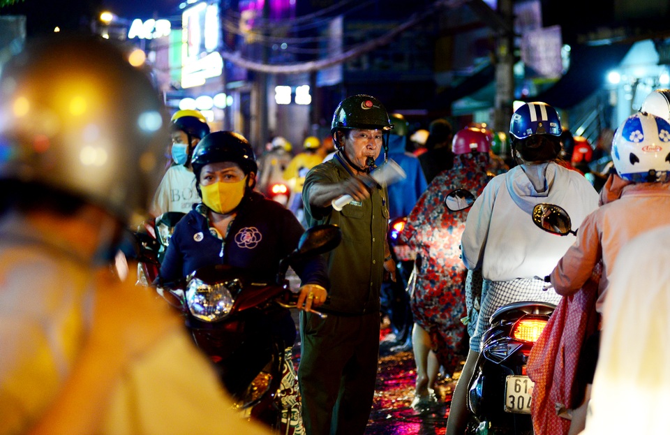 Kẹt xe kinh hoàng ở TPHCM copy.jpg Kẹt xe kinh hoàng ở TPHCM copy.jpg