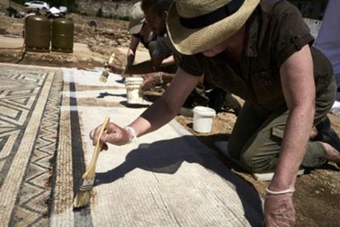 Pháp: Choáng ngợp khi phát hiện một thành phố nguyên vẹn dưới lòng đất