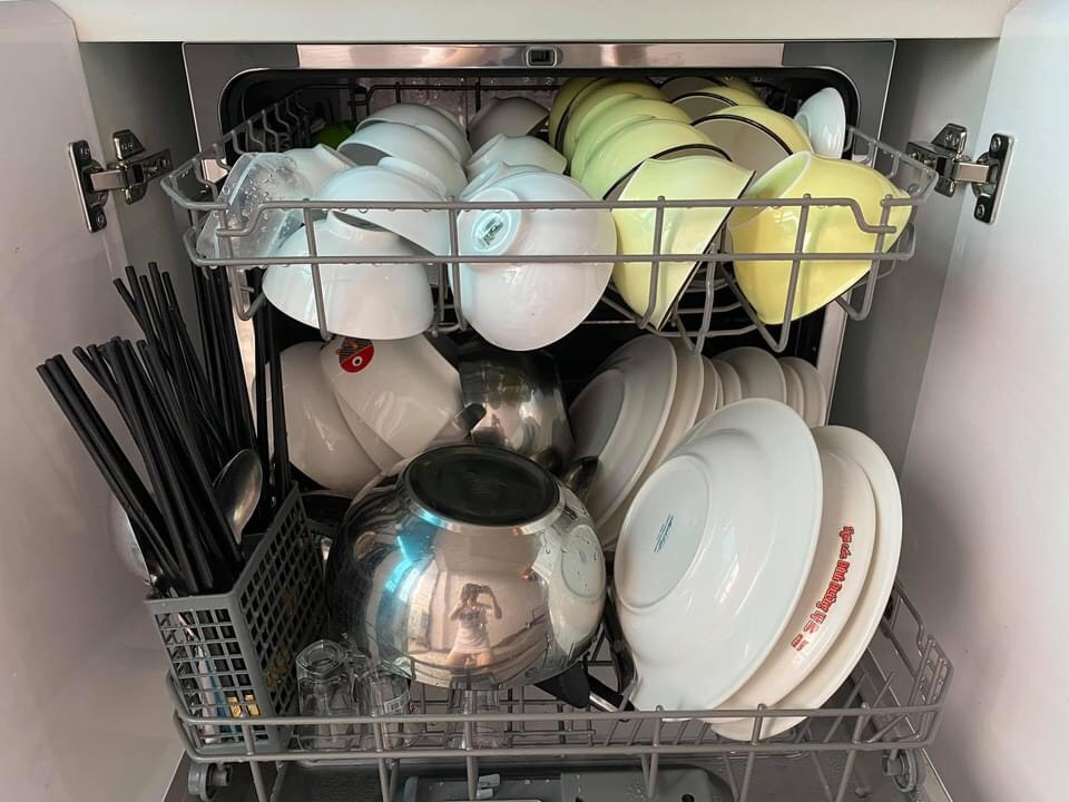 Tặng máy rửa bát ngày 8/3, món quà thiết thực đốn tim chị em phụ nữ - 3