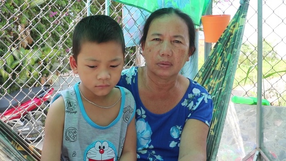 Bạn đọc Dân trí đã cho con tôi được sống thêm một lần nữa - 2 Bạn đọc Dân trí đã cho con tôi được sống thêm một lần nữa - 2