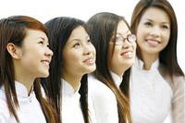 Con gái đại gia và gã siêu lừa