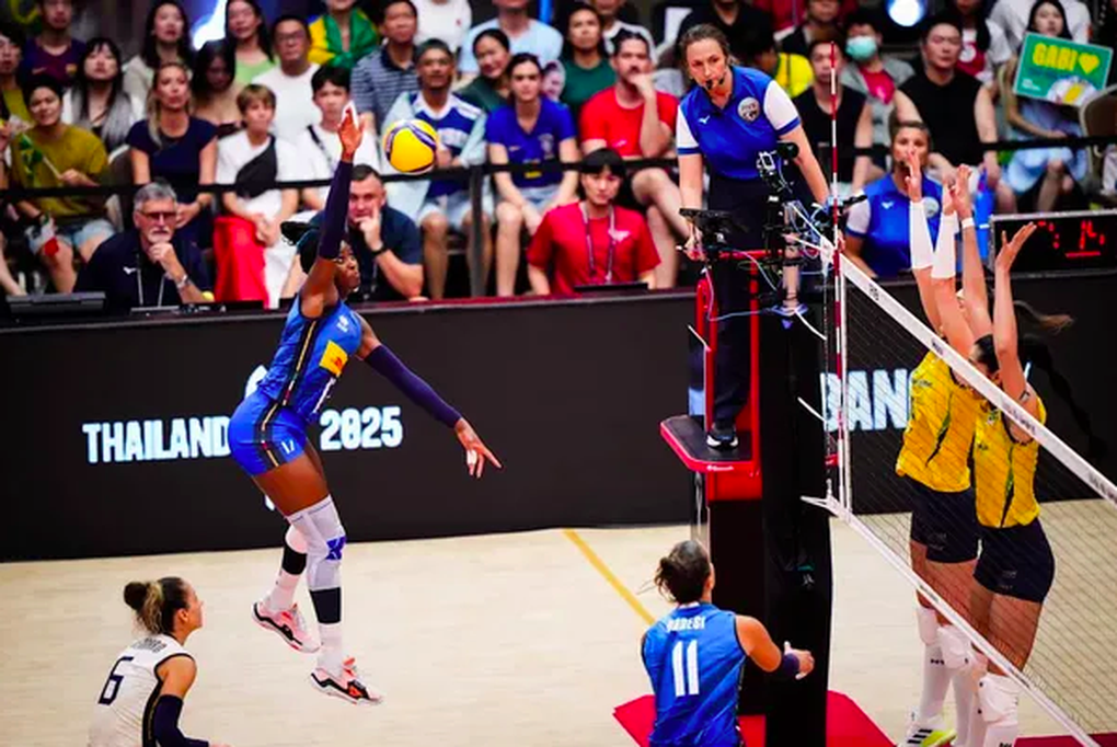 日本とブラジル、女子バレーボールワールドカップ準決勝で敗退 - 1 Nhật Bản và Brazil thất bại ở bán kết giải bóng chuyền nữ thế giới - 1