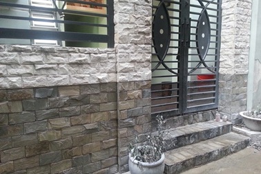 Người đàn ông đổ xăng tự thiêu đã tử vong