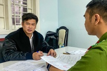 Thuê ô tô Mercedes, dùng tiểu xảo biến chủ xe thành... vợ