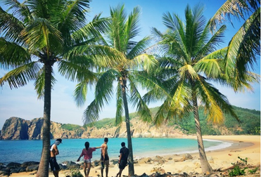 Khám phá bộ đôi bãi biển hoang sơ đẹp mê hồn