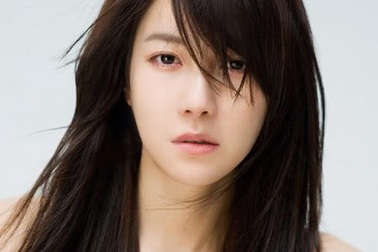 Lee Ji Ah từng từ bỏ quyền chia tài sản từ chồng cũ 