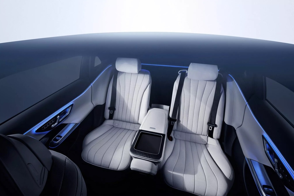 Mercedes-Benz E-Class 2024 có bản trục cơ sở dài, chiều lòng các ông chủ - 6 Mercedes-Benz E-Class 2024 có bản trục cơ sở dài, chiều lòng các ông chủ - 6