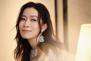 Xa Thi Mạn thắng lớn và nổi tiếng hơn nhờ "Nữ hoàng tin tức"