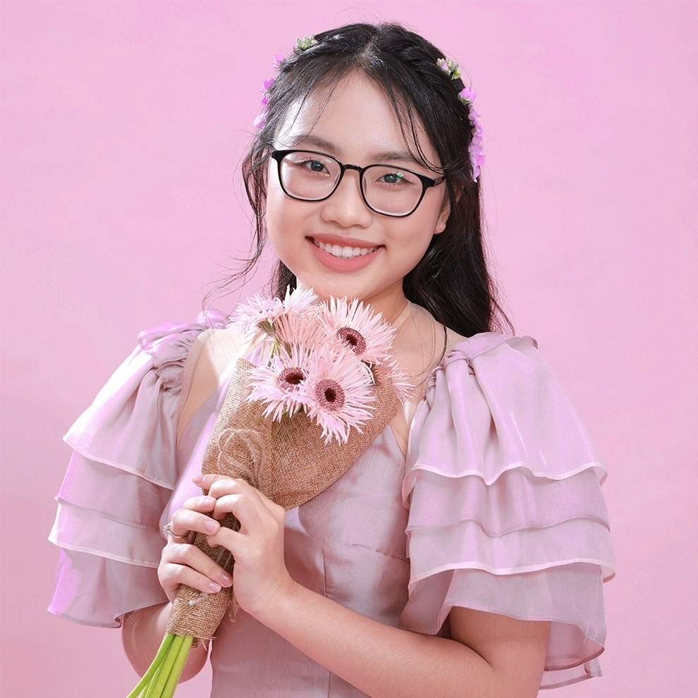 Ca sĩ Phương Mỹ Chi xin lỗi cô giáo vì nhầm Ấn Độ ở châu Phi - 1 Ca sĩ Phương Mỹ Chi xin lỗi cô giáo vì nhầm Ấn Độ ở châu Phi - 1