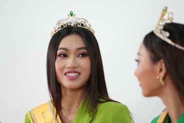 Bị cho đoạt giải nhờ mối quan hệ, Á hậu Trần Nguyên Minh Thư nói gì?