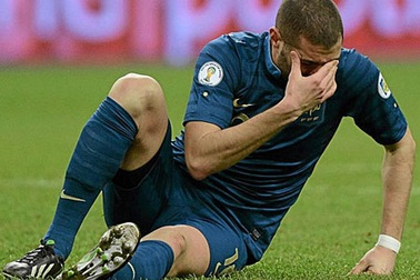 Karim Benzema đang sa sút phong độ hay đã hóa tầm thường?