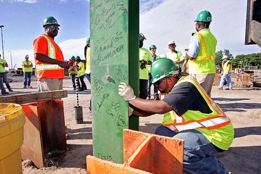 Tỷ lệ thất nghiệp trong tháng 4 ở Mỹ thấp nhất trong 1 thập kỷ qua