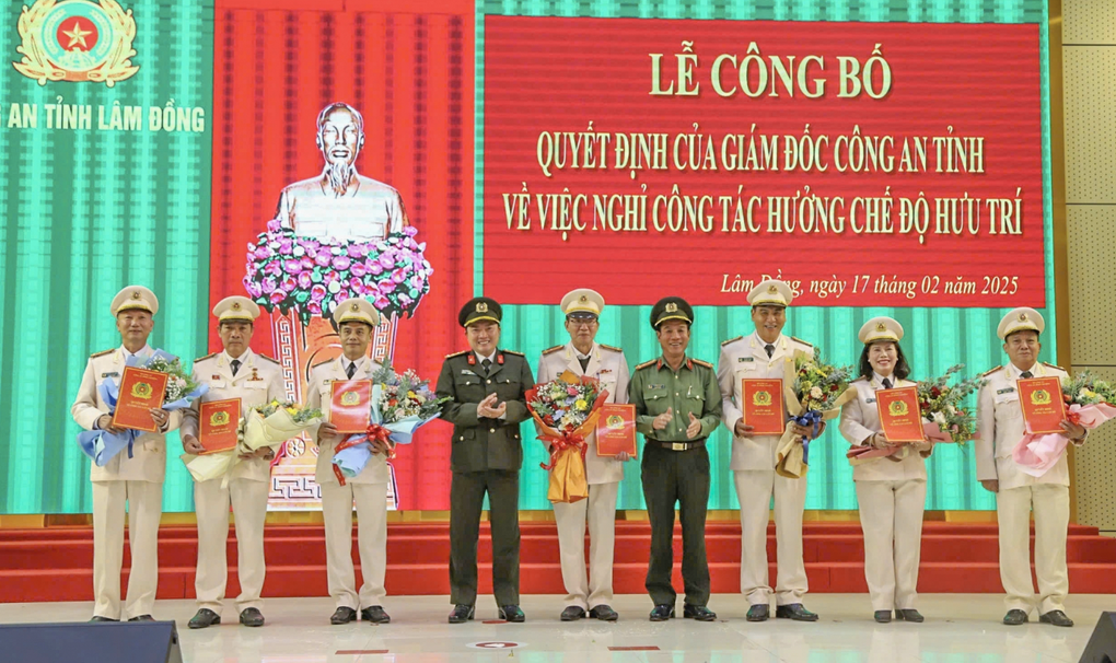 Lâm Đồng: 178 cán bộ, công chức xin nghỉ hưu trước tuổi - 1 Lâm Đồng: 178 cán bộ, công chức xin nghỉ hưu trước tuổi - 1