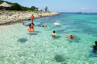 Khánh Hoà “hút” khách du lịch quốc tế