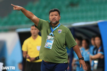 HLV Worrawoot gạch tên Kiatisuk trong danh sách kế nhiệm ở U23 Thái Lan