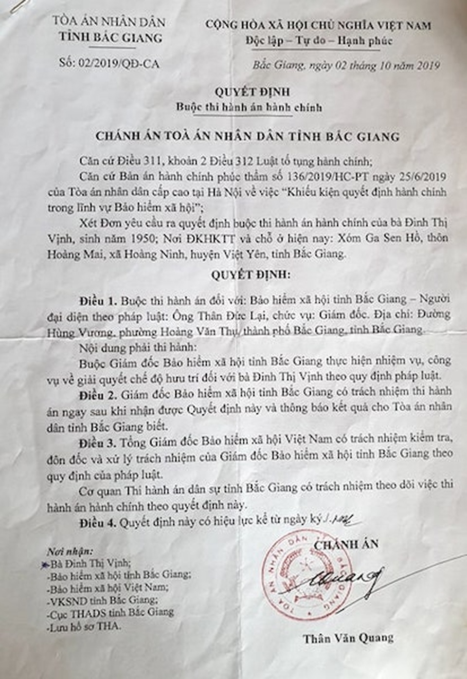 Hai cụ già khốn khổ chính thức thắng kiện Giám đốc bảo hiểm xã hội tỉnh Bắc Giang - 1 Hai cụ già khốn khổ chính thức thắng kiện Giám đốc bảo hiểm xã hội tỉnh Bắc Giang - 1