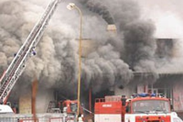 Cháy Trung tâm thương mại lớn nhất của người Việt tại Séc