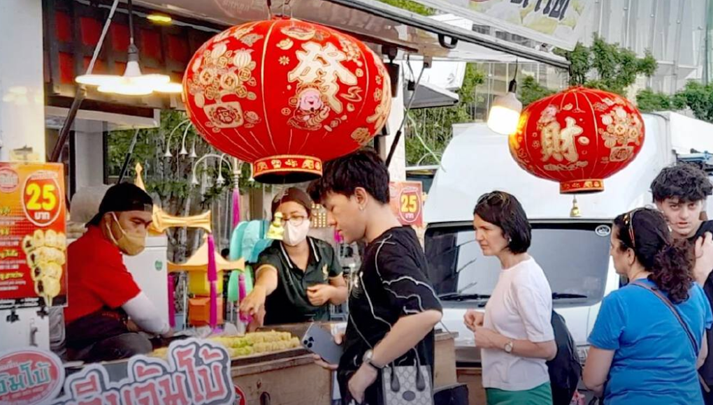 Thái Lan kích du lịch bằng chiêu lạ, khách ăn thứ không tìm thấy ở nơi khác - 2 Thái Lan kích du lịch bằng chiêu lạ, khách ăn thứ không tìm thấy ở nơi khác - 2