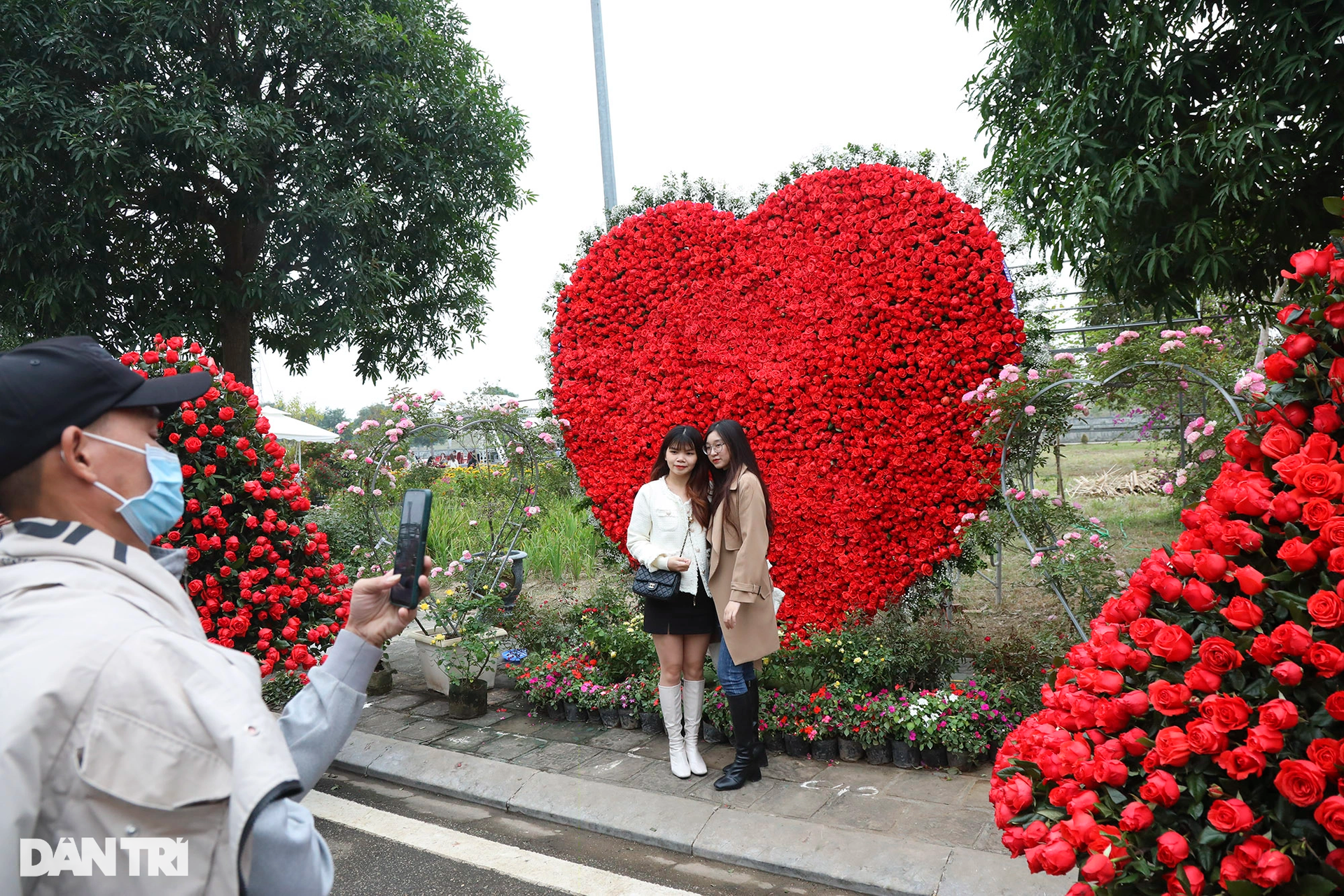 Thưởng thức lễ hội hoa lần đầu xuất hiện tại thủ phủ hoa miền Bắc - 5