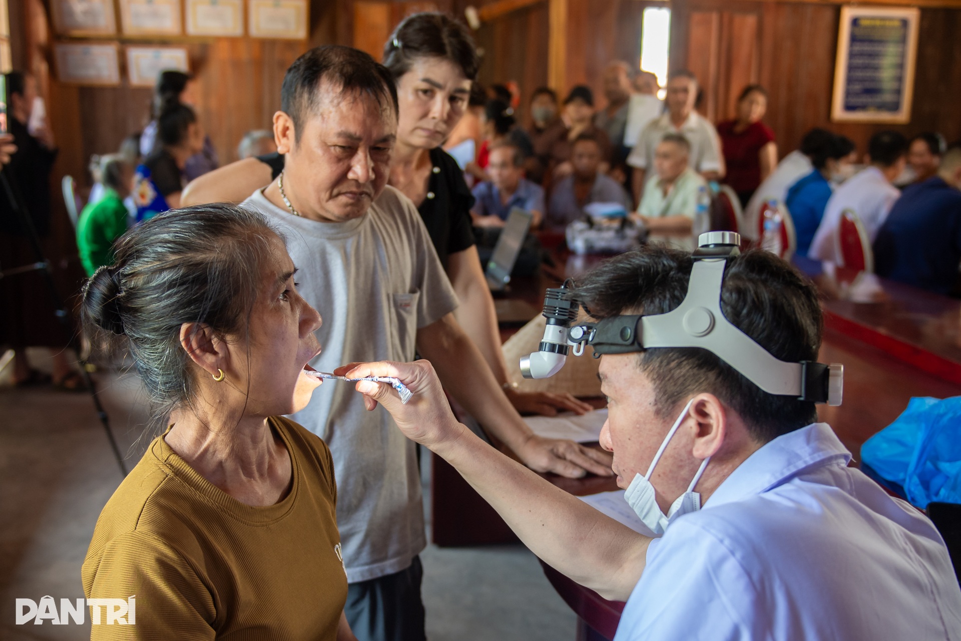 Vượt dốc biên cương, tư vấn sức khỏe miễn phí tại miền cao xứ Nghệ - 10