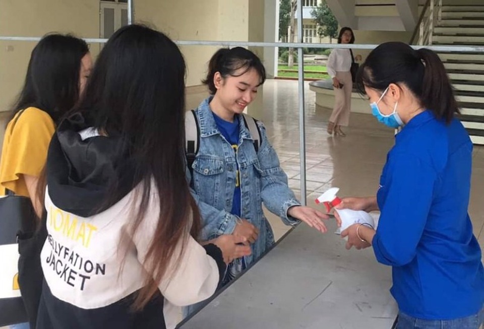 Trường học Thanh Hóa: 943 máy đo thân nhiệt, 24.566 vòi nước rửa tay - 2 Trường học Thanh Hóa: 943 máy đo thân nhiệt, 24.566 vòi nước rửa tay - 2