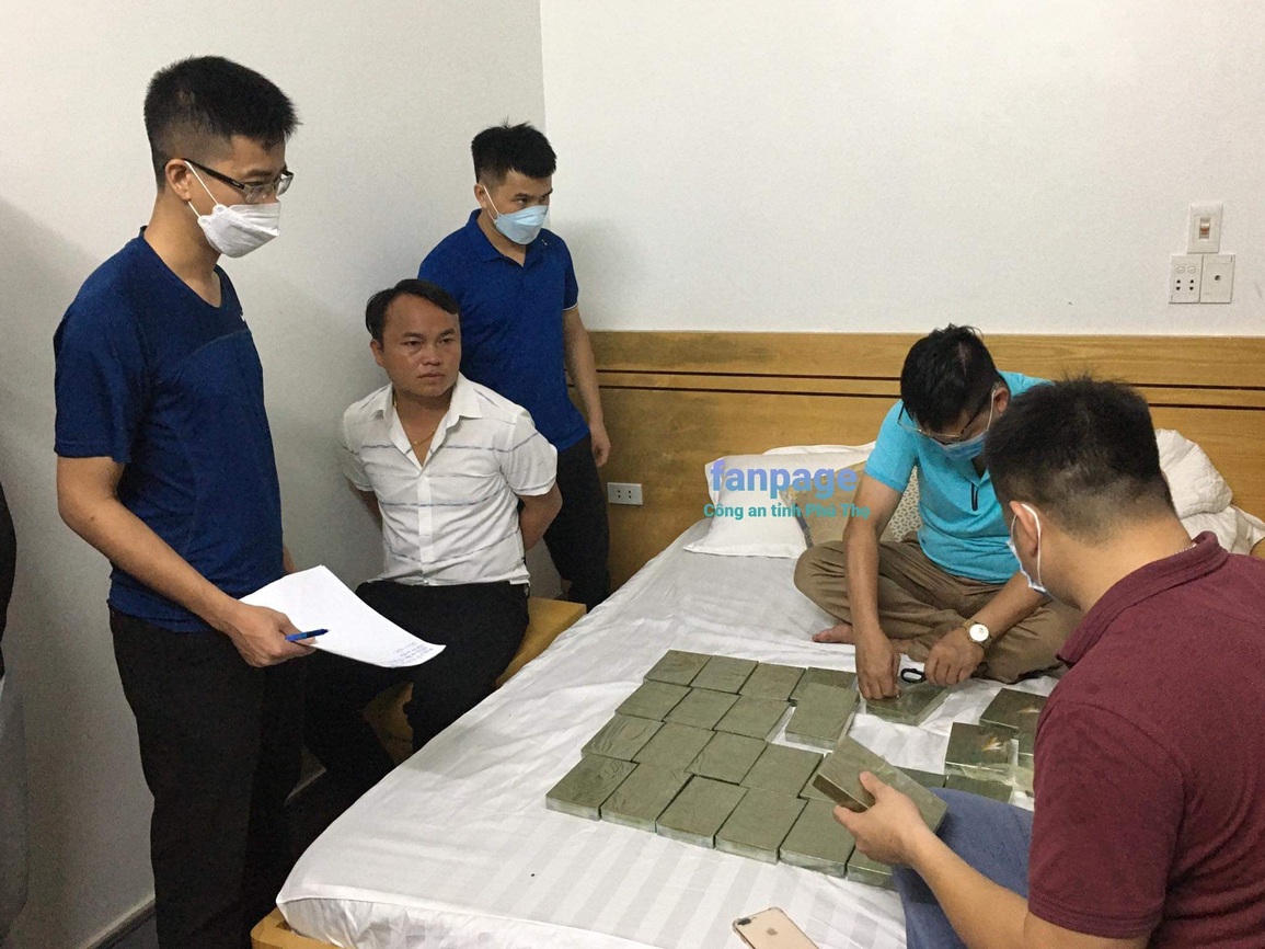 Phú Thọ: Bắt giữ đối tượng đặc biệt nguy hiểm vận chuyển 30 bánh heroin - 1 Phú Thọ: Bắt giữ đối tượng đặc biệt nguy hiểm vận chuyển 30 bánh heroin - 1