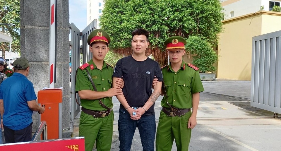 Bỏ trốn khỏi địa phương khi đang được tạm đình chỉ thi hành án - 1 Bỏ trốn khỏi địa phương khi đang được tạm đình chỉ thi hành án - 1