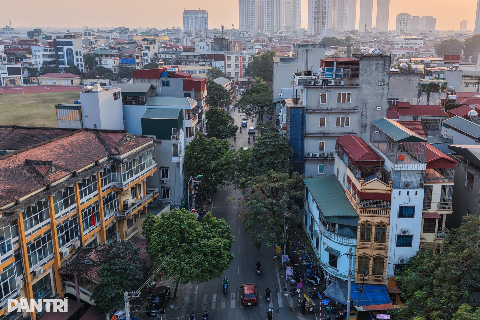 Hà Nội: Hàng loạt trụ sở ở khu đất vàng của quận Hà Đông bị bỏ hoang - 1 Hà Nội: Hàng loạt trụ sở ở khu đất vàng của quận Hà Đông bị bỏ hoang - 1