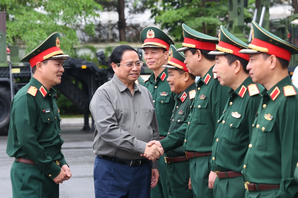 Thủ tướng yêu cầu Viettel phát triển công nghiệp chip bán dẫn - 1 Thủ tướng yêu cầu Viettel phát triển công nghiệp chip bán dẫn - 1