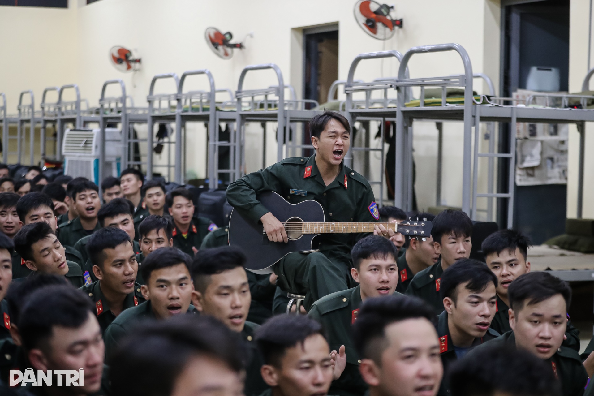 Kỵ binh ngày đêm khổ luyện cho dịp kỷ niệm Ngày Thống nhất đất nước 30/4 - 17 Kỵ binh ngày đêm khổ luyện cho dịp kỷ niệm Ngày Thống nhất đất nước 30/4 - 17