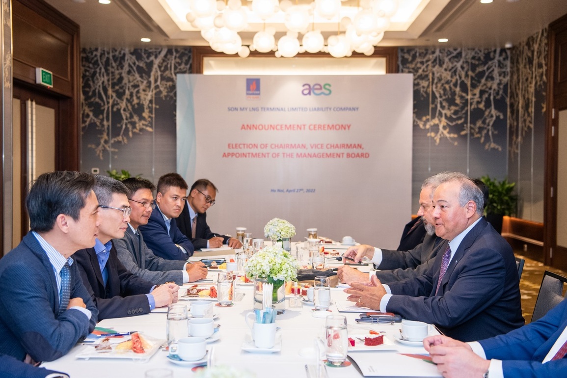 Công ty TNHH Kho cảng LNG Sơn Mỹ ra mắt đội ngũ lãnh đạo mới - 4 Công ty TNHH Kho cảng LNG Sơn Mỹ ra mắt đội ngũ lãnh đạo mới - 4